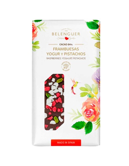 Chocolate negro con frambuesas, yogur y pistachos
